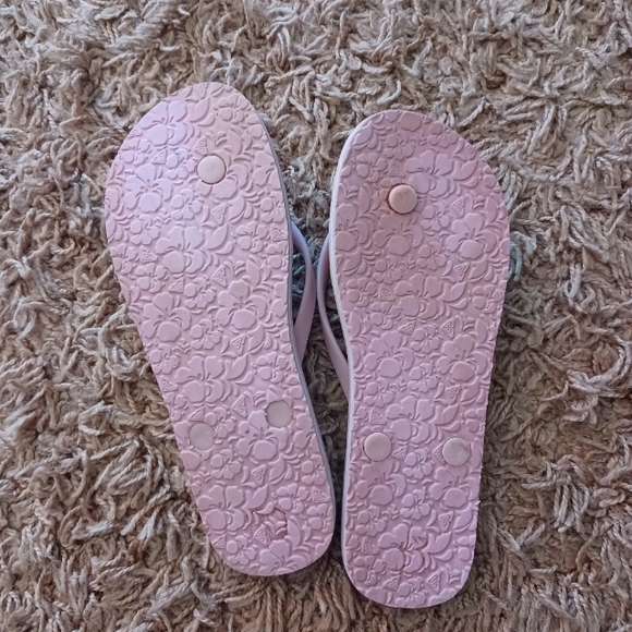Roxy Flip Flops - Picture 3 of 5